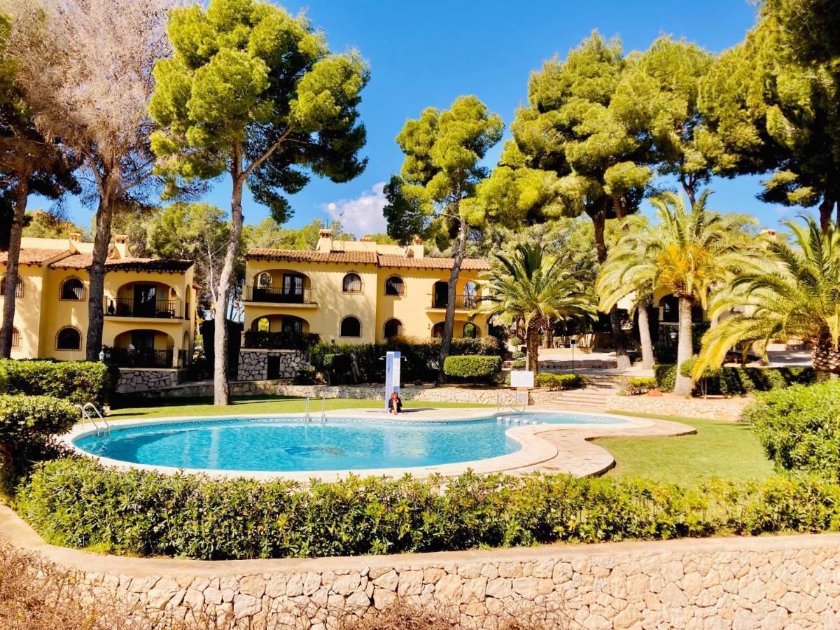 Apartamento Con Terraza En Complejo Con 2 Piscinas Moraira Exterior foto