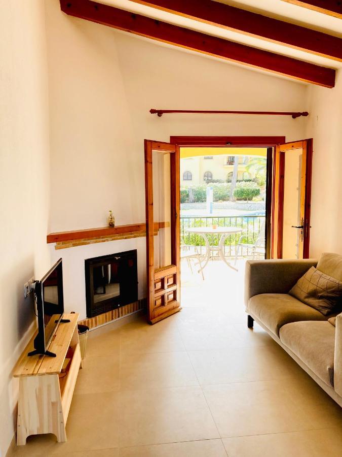 Apartamento Con Terraza En Complejo Con 2 Piscinas Moraira Exterior foto