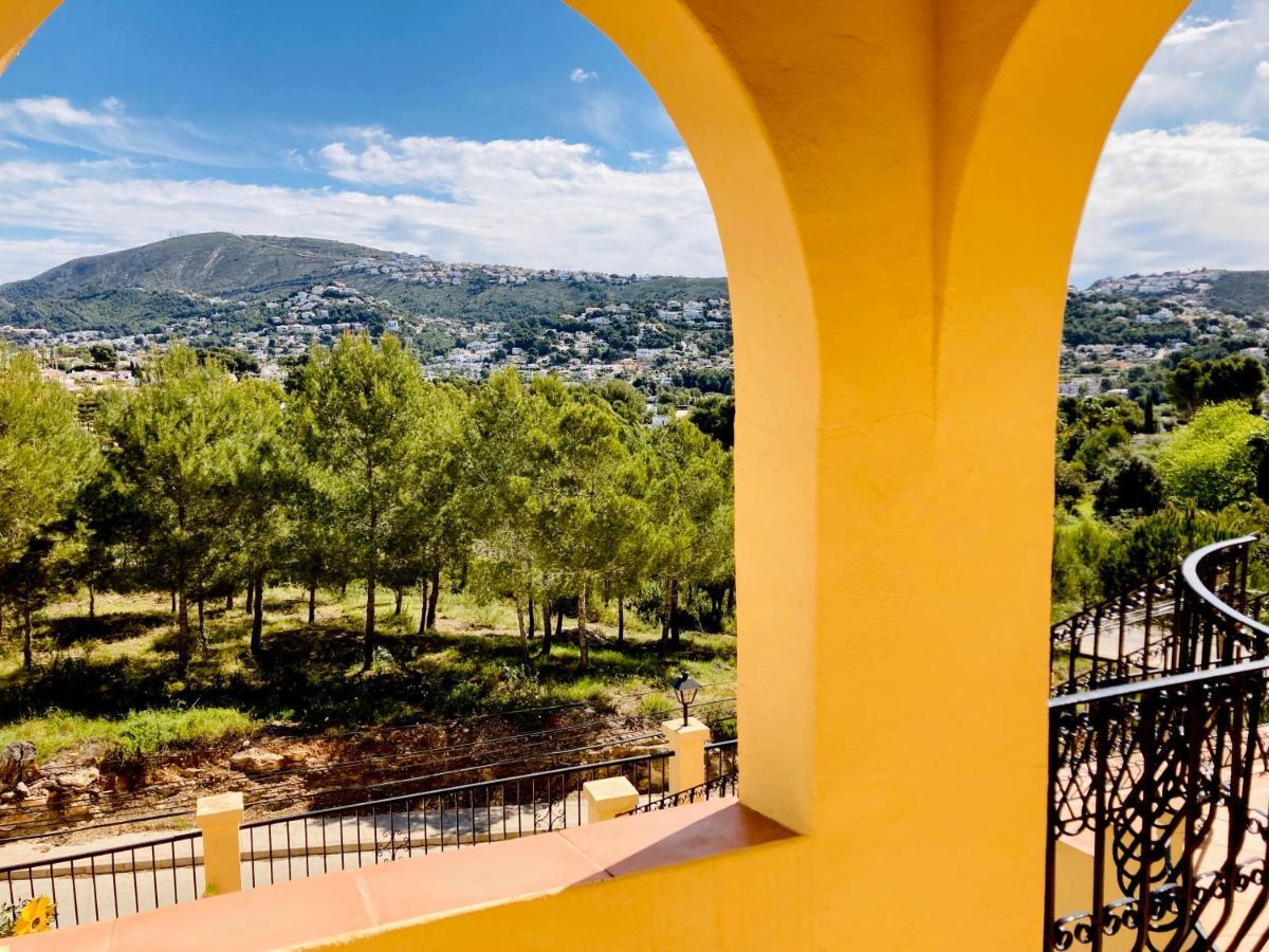 Apartamento Con Terraza En Complejo Con 2 Piscinas Moraira Exterior foto